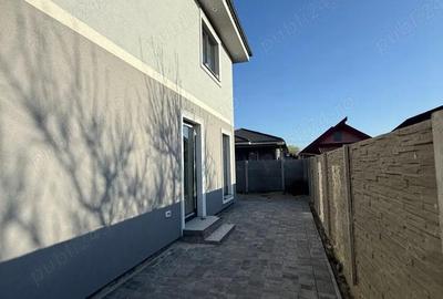 Casă cu Teren 250 Mp în Central - 11