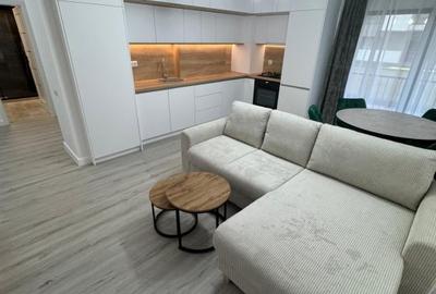 Apartament cu 3 camere semidecomandat în Florești