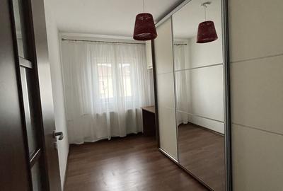 Apartament cu 3 camere decomandat în Lipovei - 8