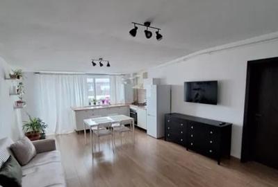 Apartament cu 2 camere semidecomandat în Sânpetru