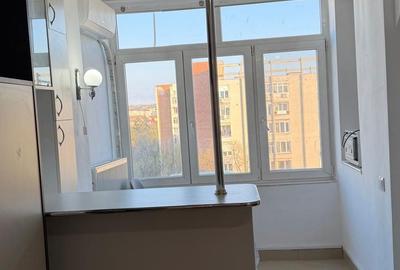 Garsonieră semidecomandată în Sud - 1