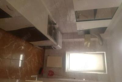 Apartament cu 3 camere decomandat în Dărmănești - 8