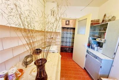 3D! In proximitatea Pietei Tractorul, 2 camere, etaj intermediar, infrastructura - 12