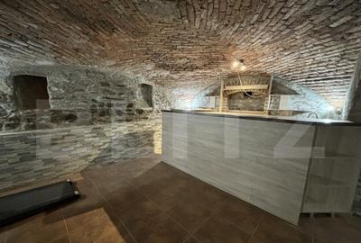 Spatiu comercial de inchiriat in suprafa?a de 88 mp in Val - 1