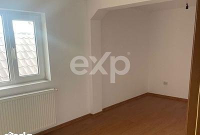 Casă cu 6 camere cu Teren 3646 Mp în Ardeoani - 1