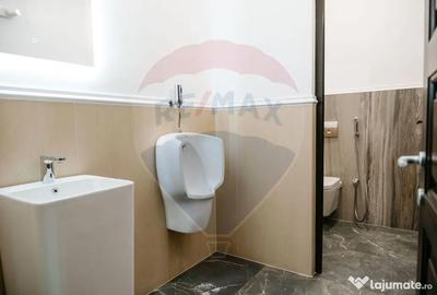 Spațiu comercial, de 2,300 mp, în Central - 12