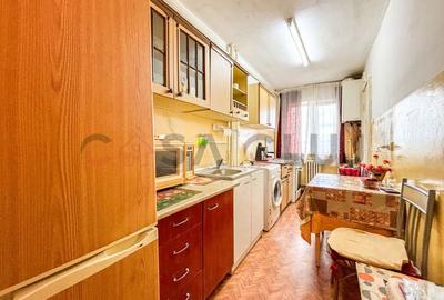 Decomandat, doua balcoane, etaj intermediar - zonă verde - Mănăștur - 3