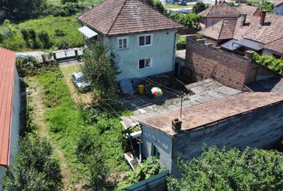 Casă cu 4 camere în Reghin - 8