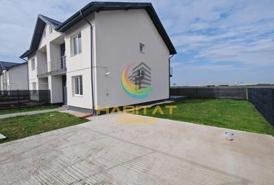 Casă cu 4 camere cu Canalizare în Central - 1