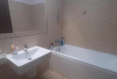 Apartament cu 2 camere decomandat în Tractorul - 5