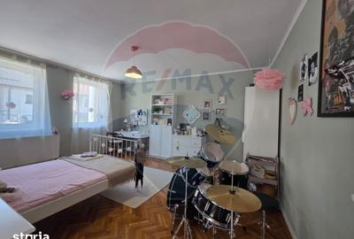 Casă cu 3 camere cu Teren 614 Mp în Central - 11