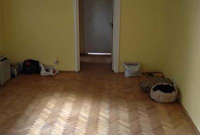 Apartament cu 3 camere semidecomandat în Tătărași - 1