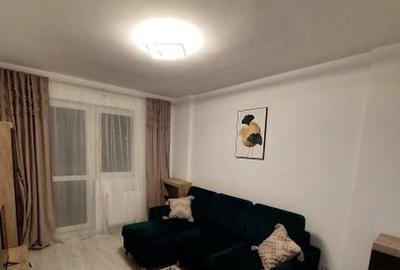 Garsonieră decomandată în Apărătorii Patriei