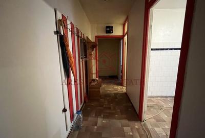 Etaj 1, 3 camere, spatios, 2 băi, centrală proprie – zonă excelentă - 15