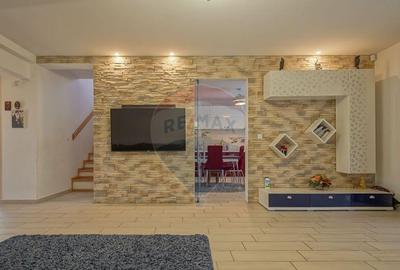 Casa Premium cu Design Elegant ?i Intimitate, in Carti... - 3