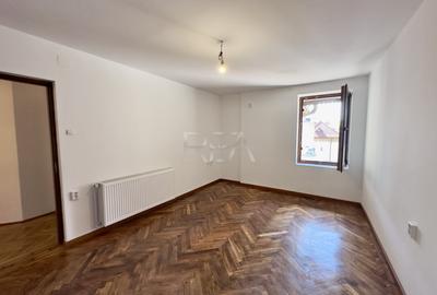 Apartament cu 3 camere decomandat în Capitale - 4