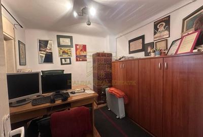 Vanzare - 4 camere  Str. Pasului - colt cu Armeneasca - 9