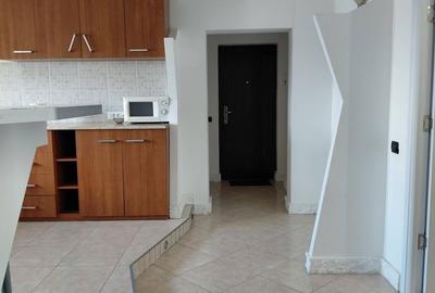 Apartament cu 3 camere decomandat în Central - 9