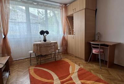 Garsonieră semidecomandată, mobilată în Gara de Nord