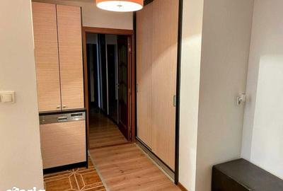 Apartament cu 3 camere decomandat în Central - 8