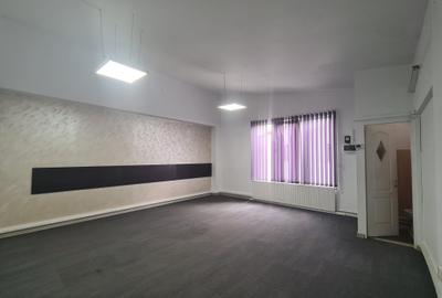 Birou, de 50 mp, în Tătărași - 1