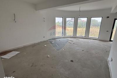 Casă cu 8 camere cu Teren 520 Mp în Balotești - 4