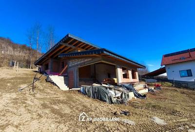 Casă individuală cu 4 camere cu Canalizare în Livezeni - 6