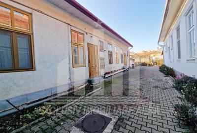 Casă individuală cu 5 camere cu Canalizare în Ultracentral - 2