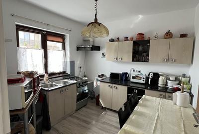 Casă cu 4 camere în Central - 8