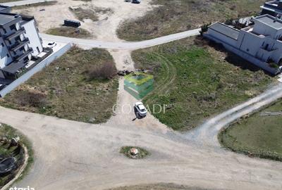 Teren de 1981 mp, în Nord