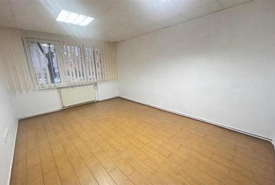 Apartament cu 3 camere decomandat în Calea Dumbrăvii - 13