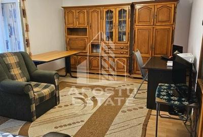 Apartament cu 3 camere decomandat, mobilat în Fortuna