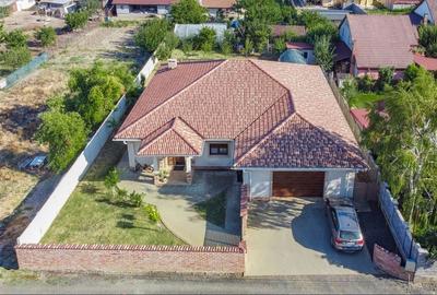 De Vanzare | Vila Lux | Teren 1000 mp | 226mp utili | 3 Bai | Garaj - 2