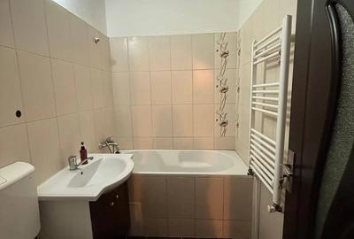 Apartament 2 camere decomandat Rogerius, Oradea , Zona lini?tita | Ideal pentru locuit sau inv - 3