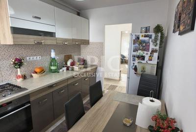 Apartament cu 3 camere decomandat în Tudor - 9