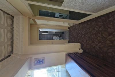 Inchiriez apartament in blocul M1 - 5