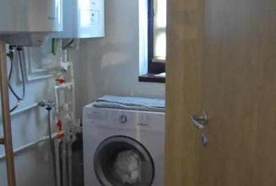 Casă cu 5 camere cu Teren 3420 Mp în Valea Călugărească - 3