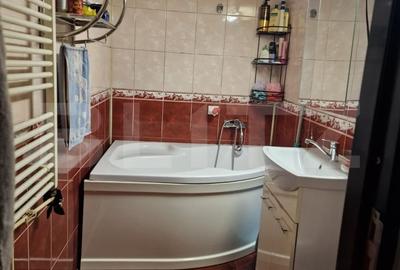 Apartament de vanzare, cu 2 camere, 48 mp, Turda zona centrala - 8