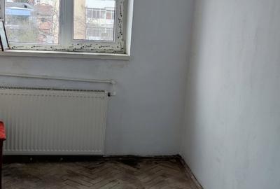 Apartament cu 2 camere nedecomandat în Central - 4