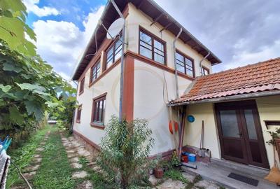 Casă individuală cu 6 camere cu Teren 1470 Mp în Pietroșani - 2