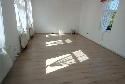 Spațiu comercial, de 40 mp, în Mediaș - 5