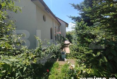 Casă cu 8 camere cu Teren 992 Mp în Cătămărești
