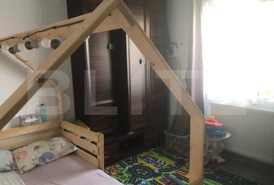 De vanzare apartament , cu 3 camere, 60mp, zona Carpati 2 - 8