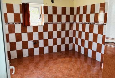 Casă cu 3 camere în Central - 2