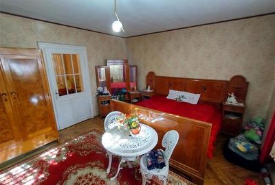 Casă individuală cu 7 camere cu Canalizare în Vest - 14