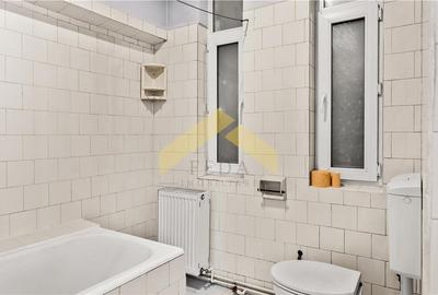 Apartament ultracentral cu 3 camere si centrala proprie Apartament ultracentral cu 3 camere si centrala proprie - 16