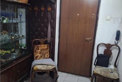 Apartament cu 3 camere semidecomandat în Tei - 6