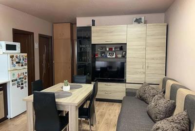Apartament cu 2 camere semidecomandat, mobilat în Florești - 1