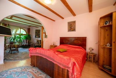 Vanzare vila cu 12 camere pe teren de 700 mp, în inima naturii  Comision 0% - 7