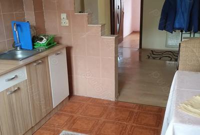 Apartament cu 4 camere decomandat în Central - 1